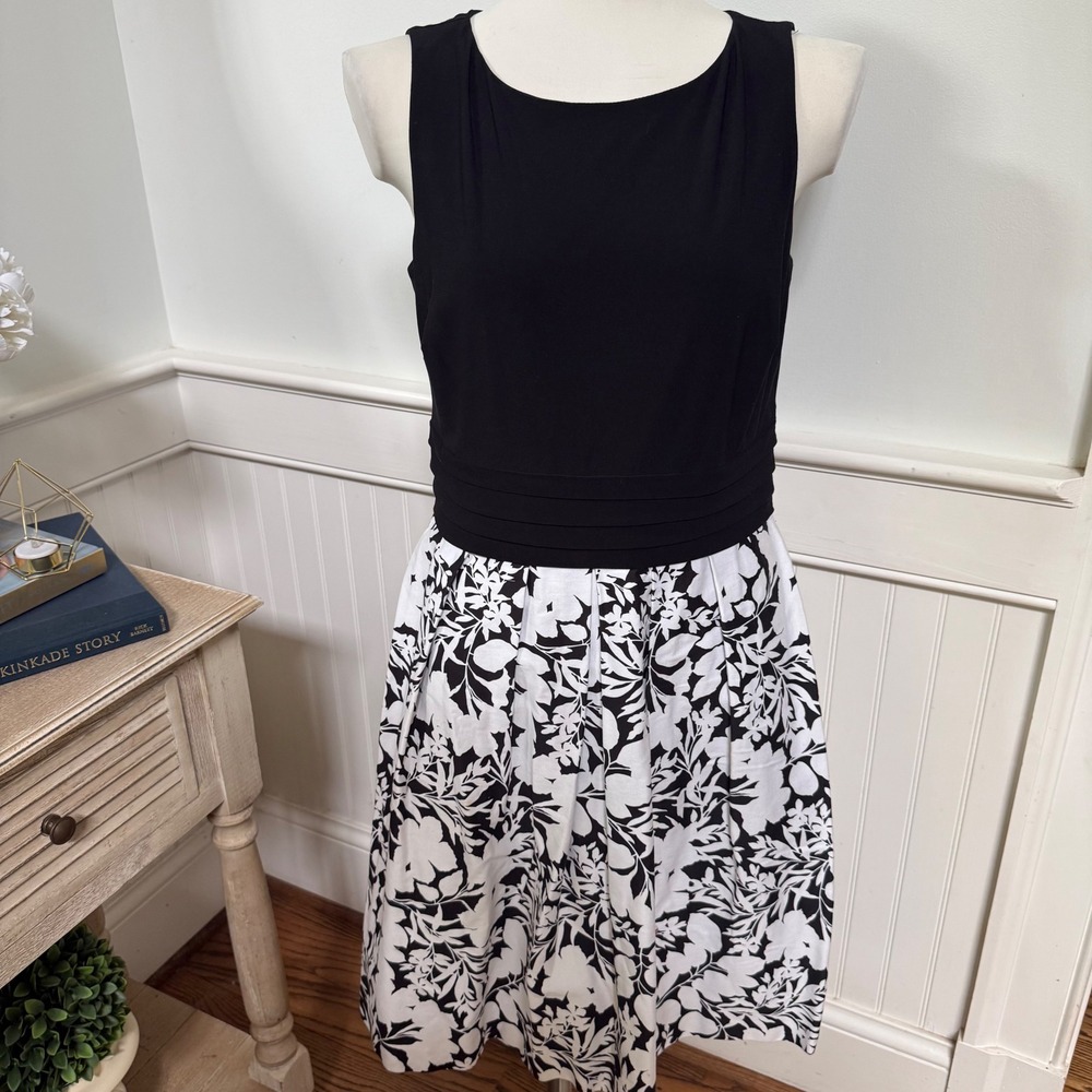 Lauren Ralph‎ Lauren Black White Floral Fit Flare Dress 10 Ruched Waist